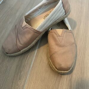 Toms Women's Tan Espadrille Slip-Ons